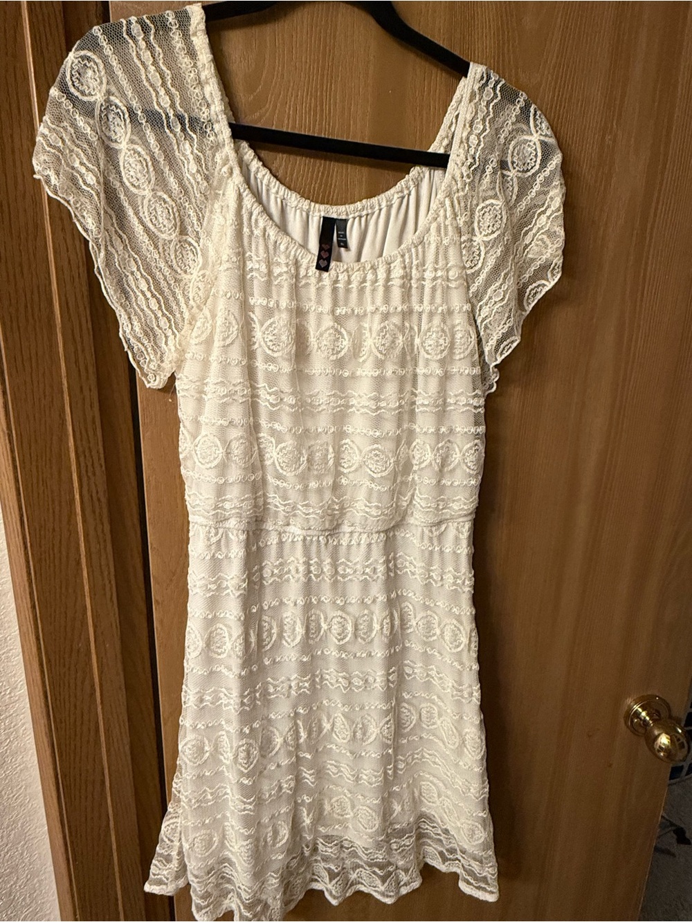 Women’s Cream Lace Mini Dress with Cap Sleeves